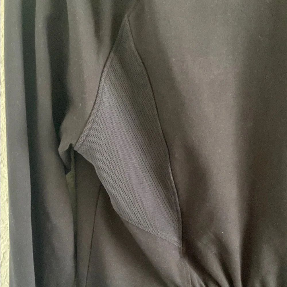 Under Armour Black Logo Jacket - Picture 10 of 10